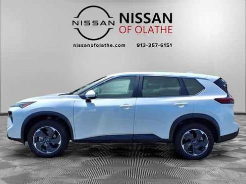 Used 2024 Nissan Rogue SV AWD/4WD image 22