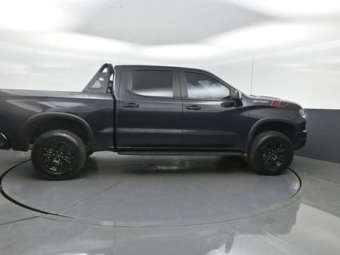 Used 2022 Chevrolet Silverado 1500 ZR2 w/ Technology Package AWD/4WD image 34