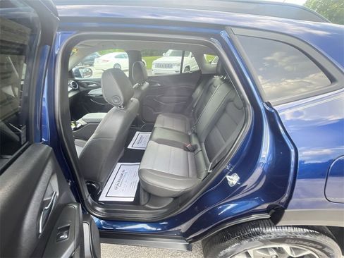 Used 2024 Chevrolet Trax LT w/ Driver Confidence Package image 21