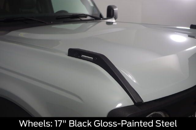 Used 2022 Ford Bronco Black Diamond AWD/4WD image 16