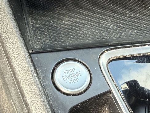 Used 2019 Volkswagen Jetta GLI Autobahn image 17