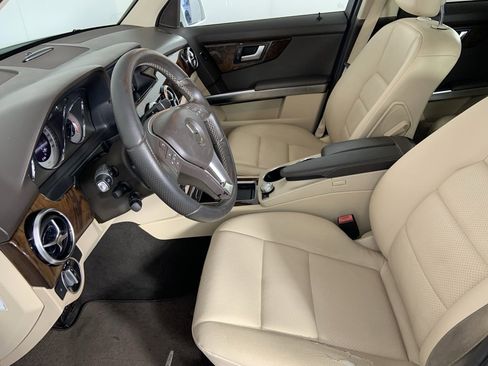 Used 2013 Mercedes-Benz GLK 250 BlueTEC 4MATIC w/ Premium 1 Pkg image 25
