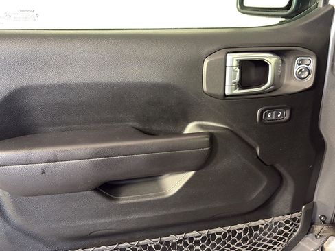 Used 2021 Jeep Wrangler Unlimited Sport image 26