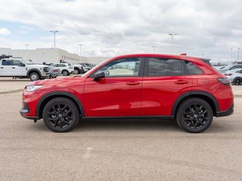 Used 2025 Honda HR-V Sport image 4