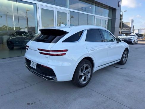 Used 2026 Genesis GV70 2.5T AWD/4WD image 4