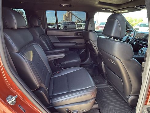 Used 2025 Hyundai Santa Fe Calligraphy image 29