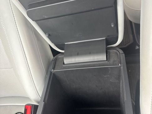 Used 2025 Ford Explorer Platinum w/ LUX Leather Package AWD/4WD image 27