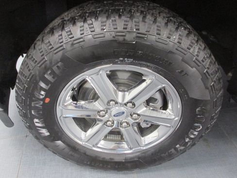 Used 2025 Ford F150 XLT w/ Equipment Group 301A Standard AWD/4WD image 14