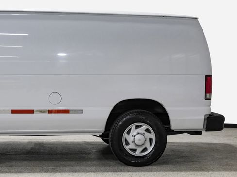 Used 2014 Ford E-350 and Econoline 350 Super Duty w/ Power Group image 15