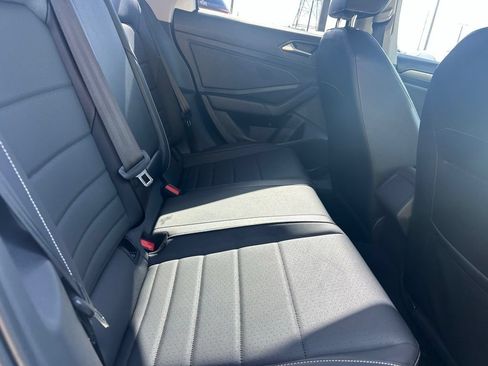 Used 2023 Volkswagen Jetta SE FWD image 41