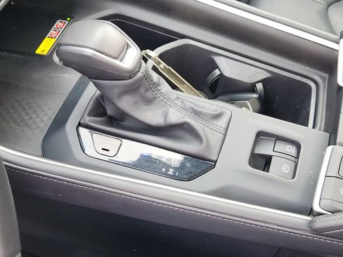 Certified 2024 Toyota Grand Highlander Limited image 17