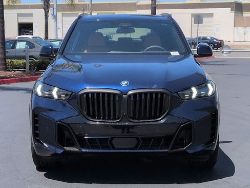 New 2026 BMW X5 xDrive50e w/ Executive Package AWD/4WD image 3