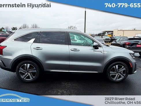 Used 2023 Kia Sorento EX AWD/4WD image 29