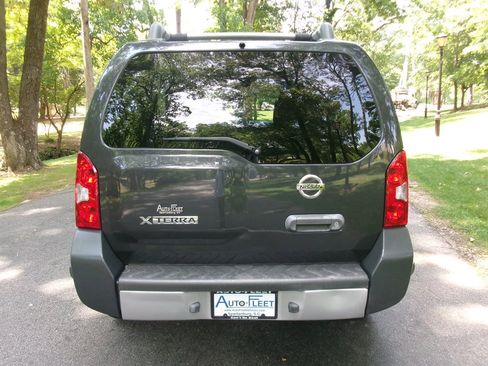 Used 2015 Nissan Xterra S w/ Value Package RWD image 6