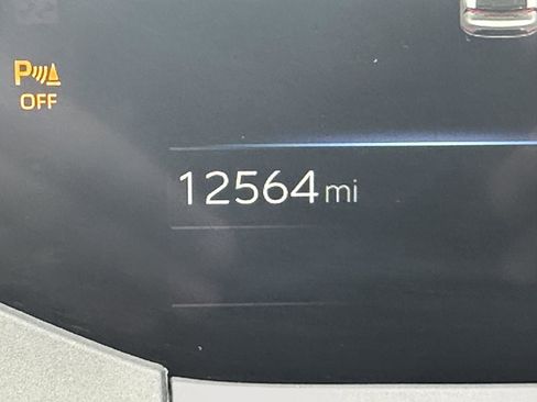 Used 2024 Toyota Prius Limited w/ Limited Premium Package image 14