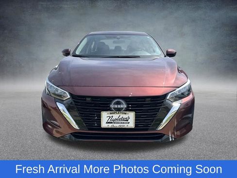 Used 2025 Nissan Sentra SV image 2