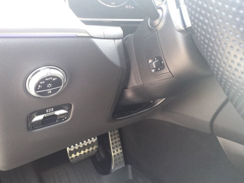 Certified 2025 Mercedes-Benz GLC 300 4MATIC image 26
