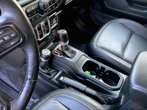 Used 2021 Jeep Gladiator Sport AWD/4WD image 20
