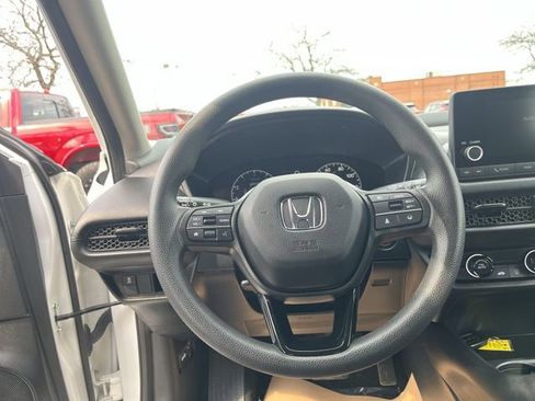 Used 2025 Honda HR-V LX image 13