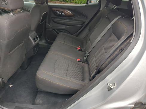 Used 2021 GMC Terrain SLE FWD image 29