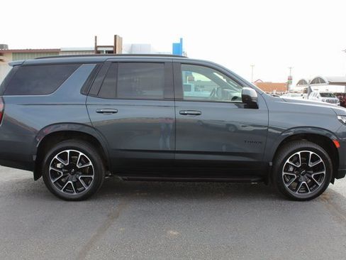 Used 2021 Chevrolet Tahoe RST image 2