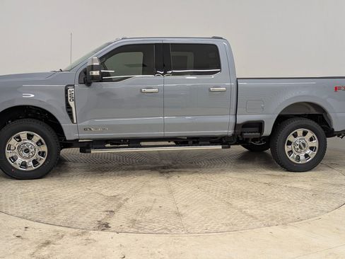 New 2026 Ford F250 Lariat w/ Chrome Package image 2
