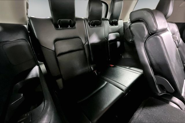 Used 2023 Nissan Pathfinder SL AWD/4WD image 25
