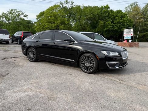 Used 2017 Lincoln MKZ Reserve FWD image 4