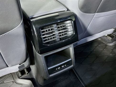 Certified 2023 Volkswagen ID.4 Pro S AWD/4WD image 29