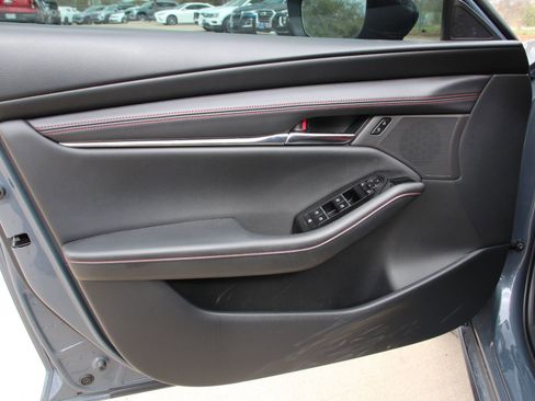 Used 2025 MAZDA MAZDA3 Carbon image 12