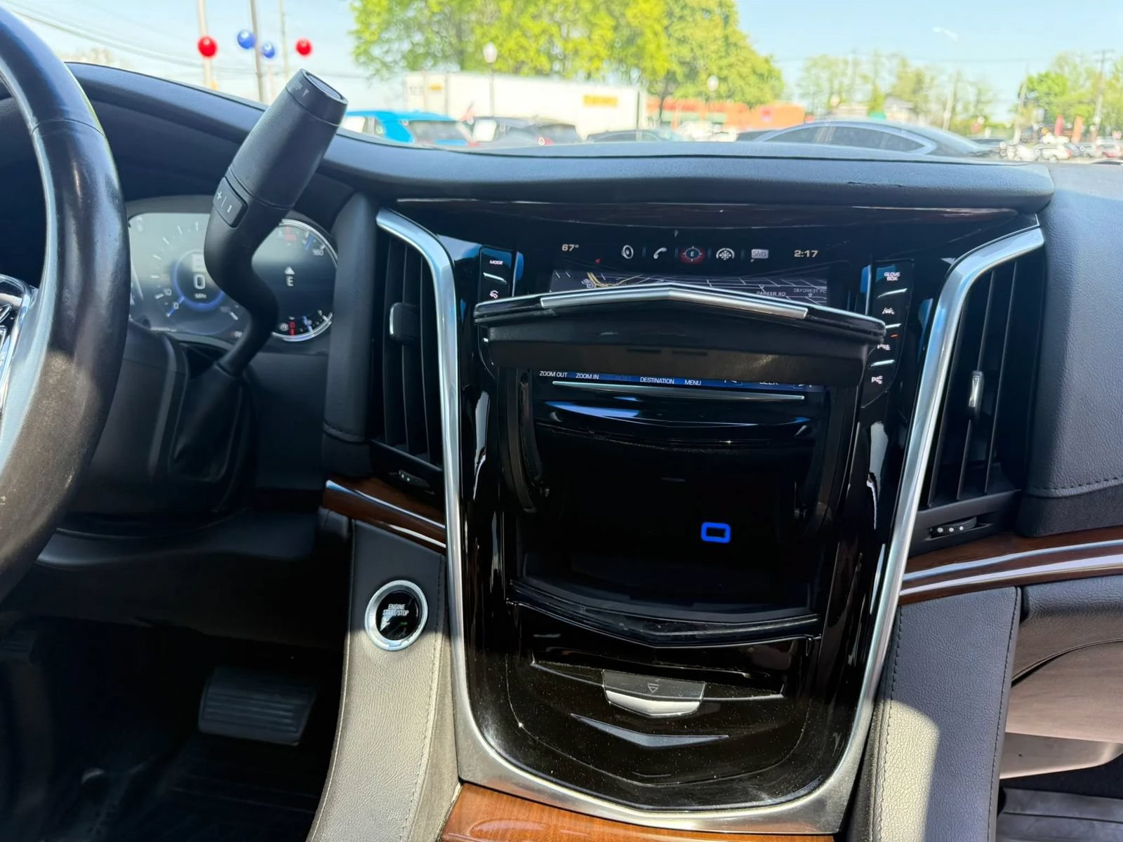 Used 2020 Cadillac Escalade ESV Luxury RWD image 28