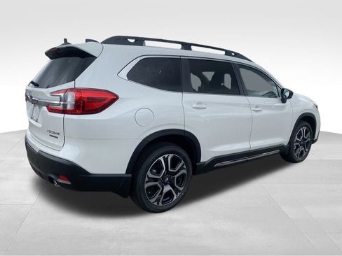 New 2025 Subaru Ascent Limited image 4