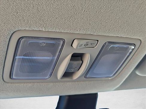 Certified 2025 Hyundai Venue SEL image 20