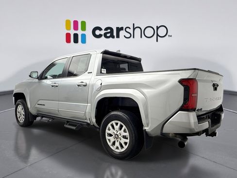Used 2024 Toyota Tacoma SR5 image 3