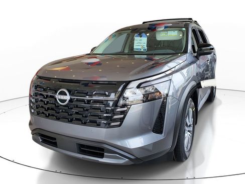 New 2026 Nissan Pathfinder SL AWD/4WD image 2