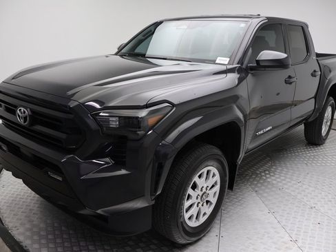 Certified 2024 Toyota Tacoma SR5 image 2