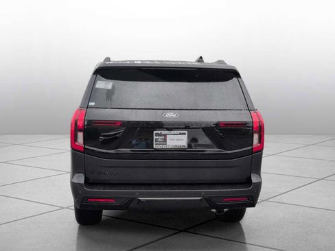 New 2026 Ford Expedition Platinum w/ Stealth Appearance Package AWD/4WD image 4