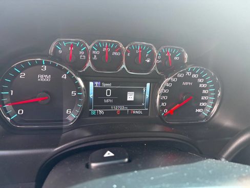 Used 2019 Chevrolet Suburban LT AWD/4WD image 18