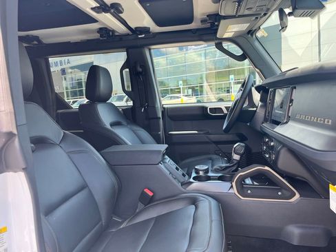 New 2026 Ford Bronco Badlands AWD/4WD image 7