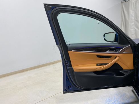 Certified 2023 BMW 530i xDrive w/ Convenience Package image 23