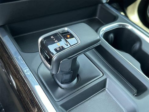 Used 2023 GMC Sierra 1500 Elevation image 25