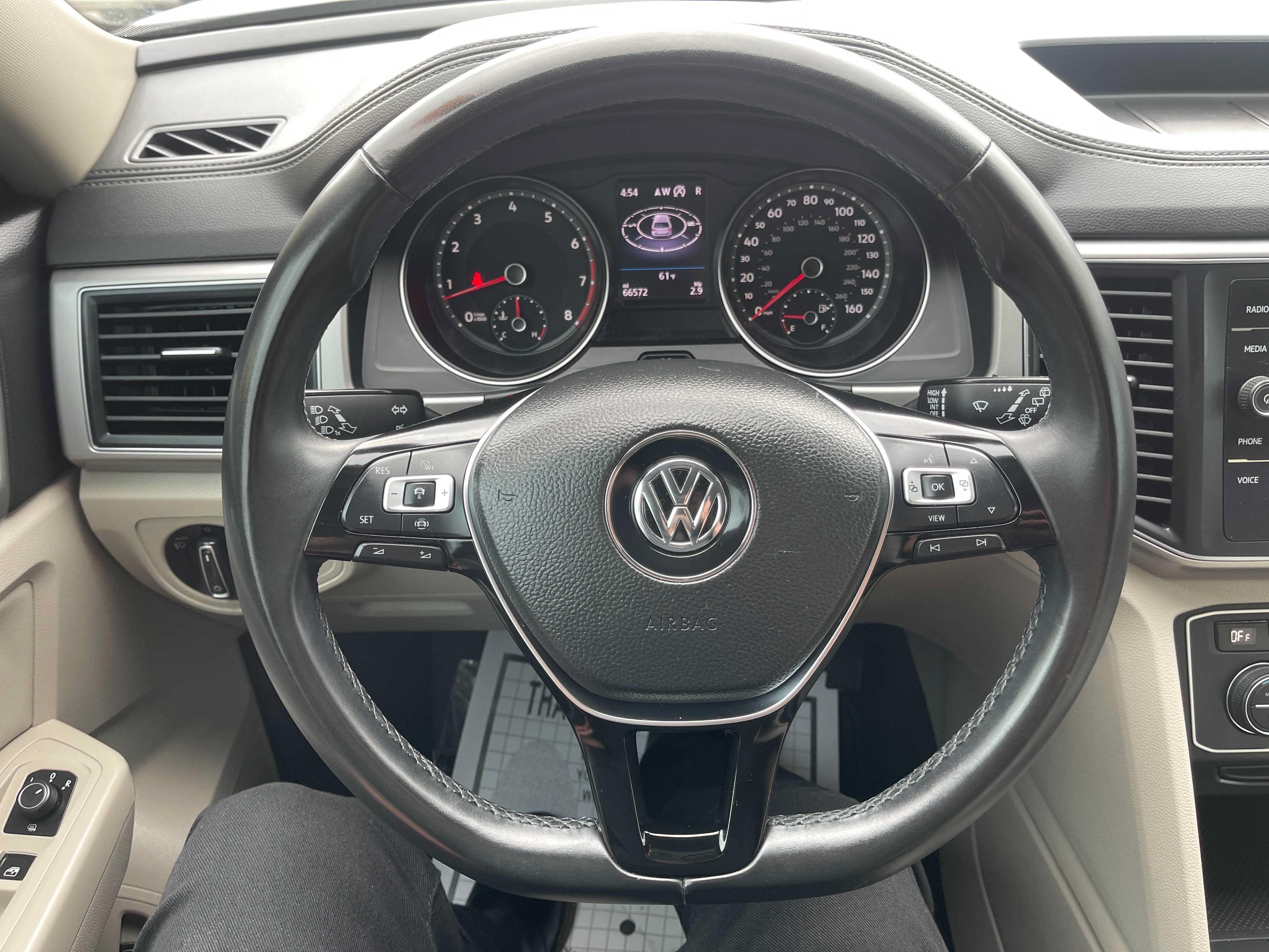 Used 2019 Volkswagen Atlas SE w/ Towing Package FWD image 32