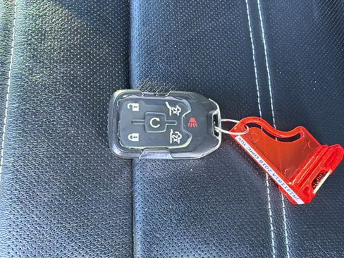 Used 2018 GMC Yukon Denali w/ Denali Ultimate Package image 20