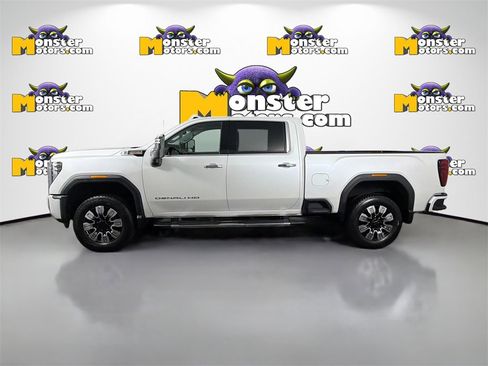 Used 2024 GMC Sierra 2500 Denali w/ Technology Package image 8