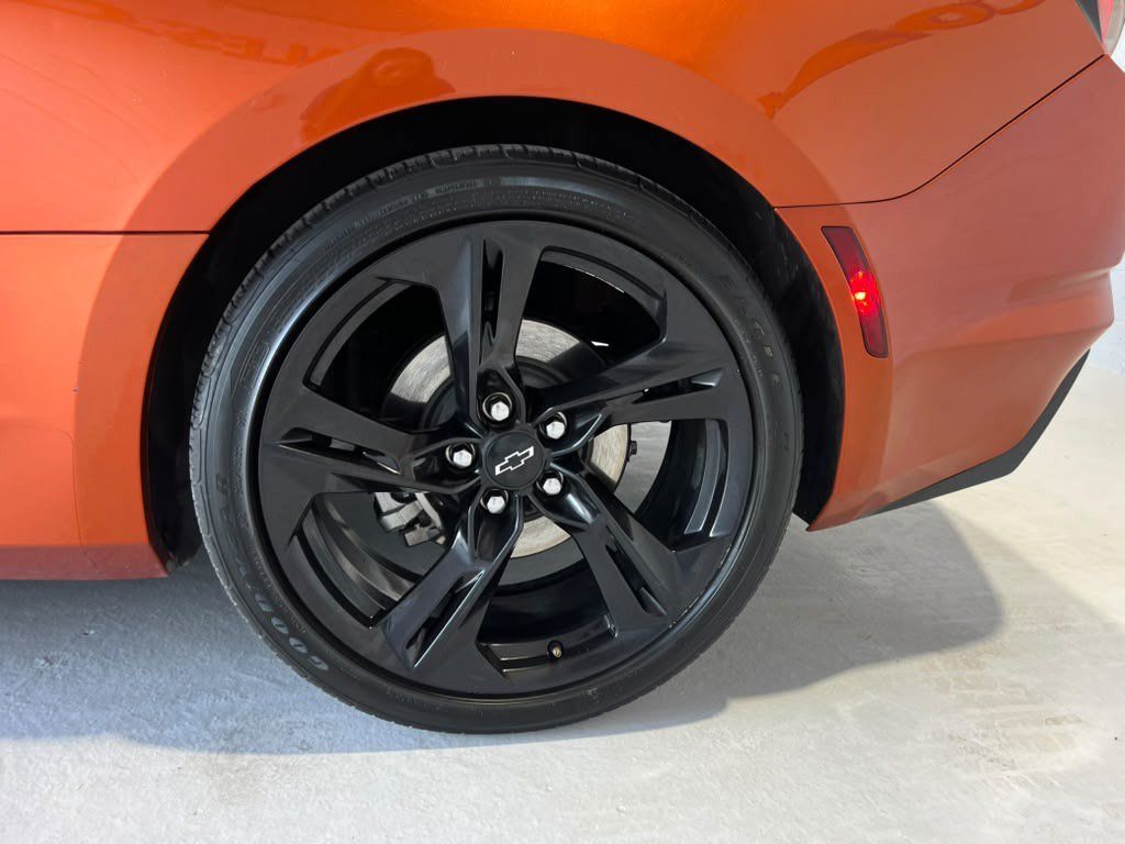 Used 2024 Chevrolet Camaro LT w/ RS Package RWD image 9