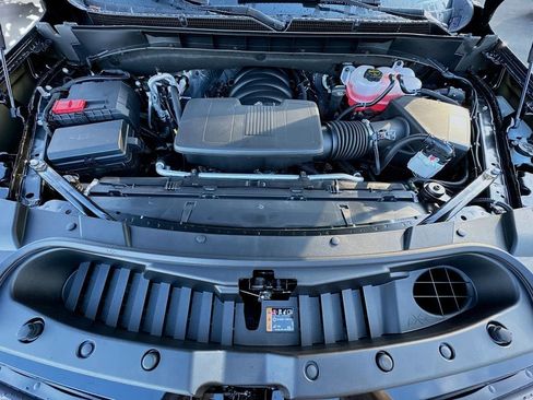 New 2026 Cadillac Escalade Platinum Sport w/ LPO, ONYX Package image 9