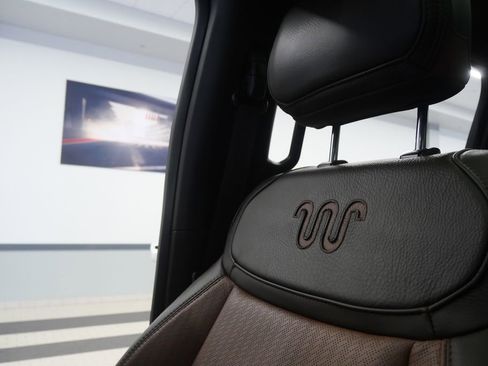 Used 2025 Ford F450 King Ranch w/ FX4 Off-Road Package image 40