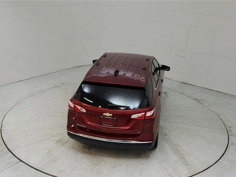 Used 2019 Chevrolet Equinox LT w/ Driver Convenience Package image 18