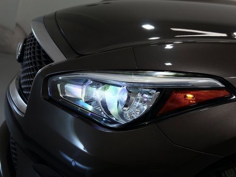 Used 2016 INFINITI Q70 3.7 w/ Sport Package image 17