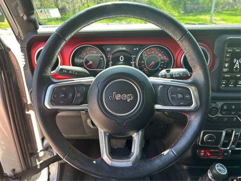Used 2018 Jeep Wrangler Unlimited Rubicon AWD/4WD image 18